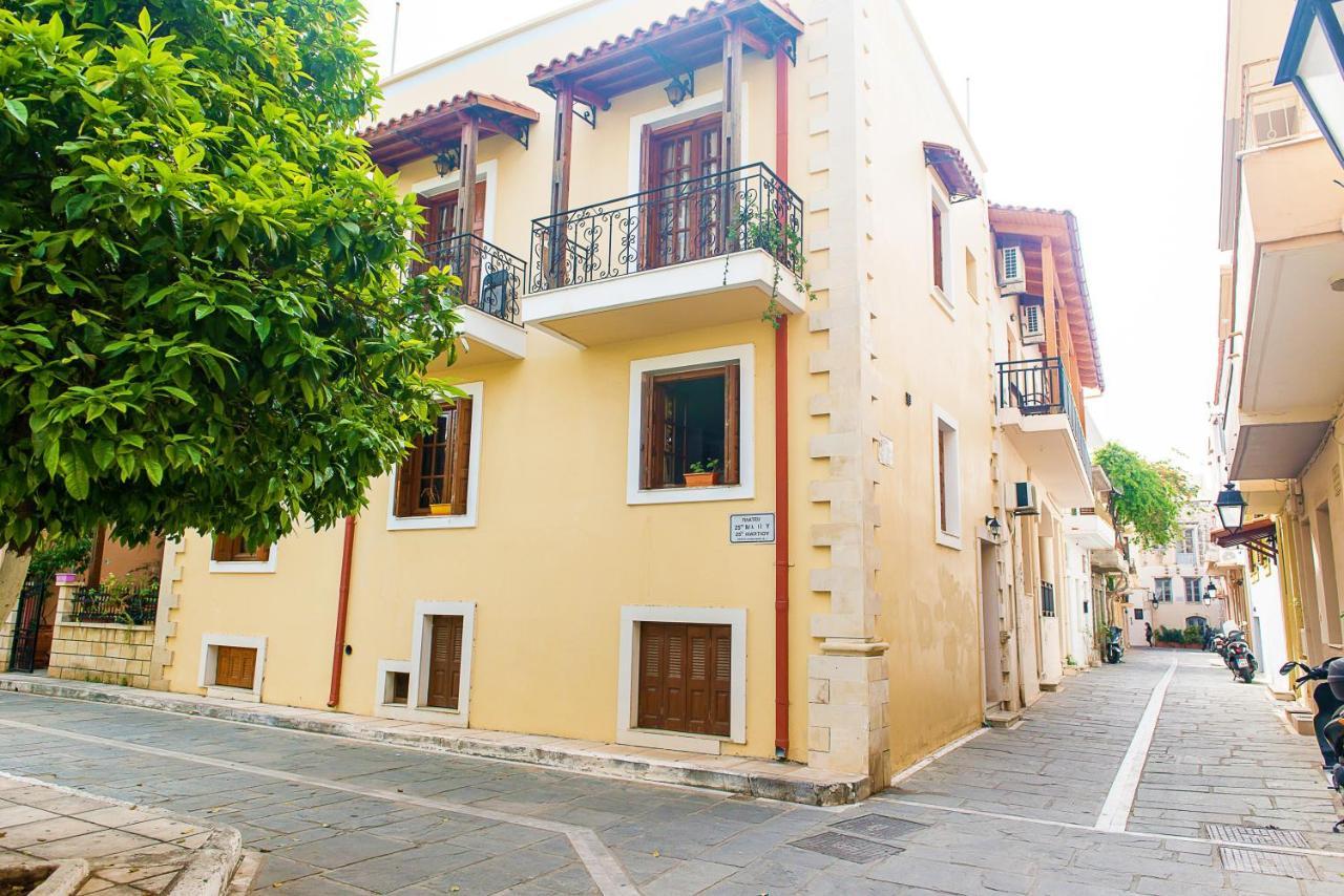 Mat Old Town σ Apartment *