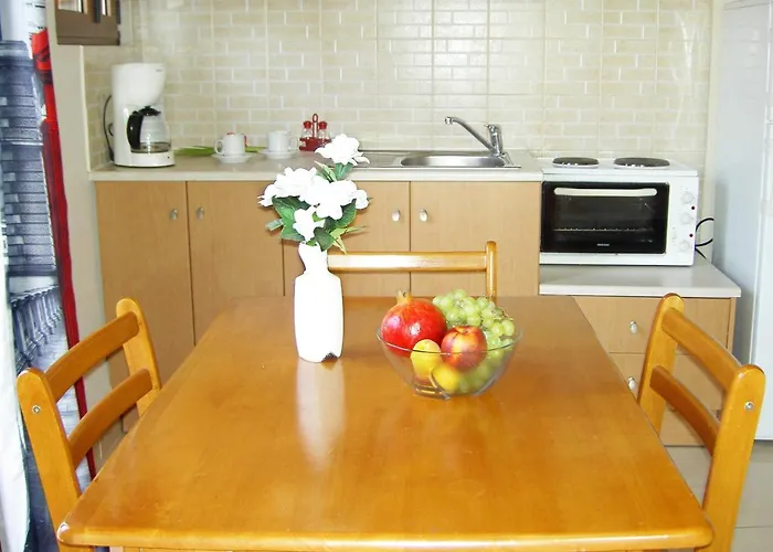 Mat Old Town Apartments Σ